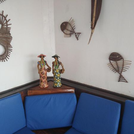 Hostel E Pousada Vila De Porto Порту-де-Галиньяш Экстерьер фото