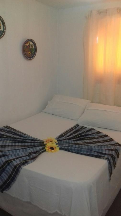 Hostel E Pousada Vila De Porto Порту-де-Галиньяш Экстерьер фото