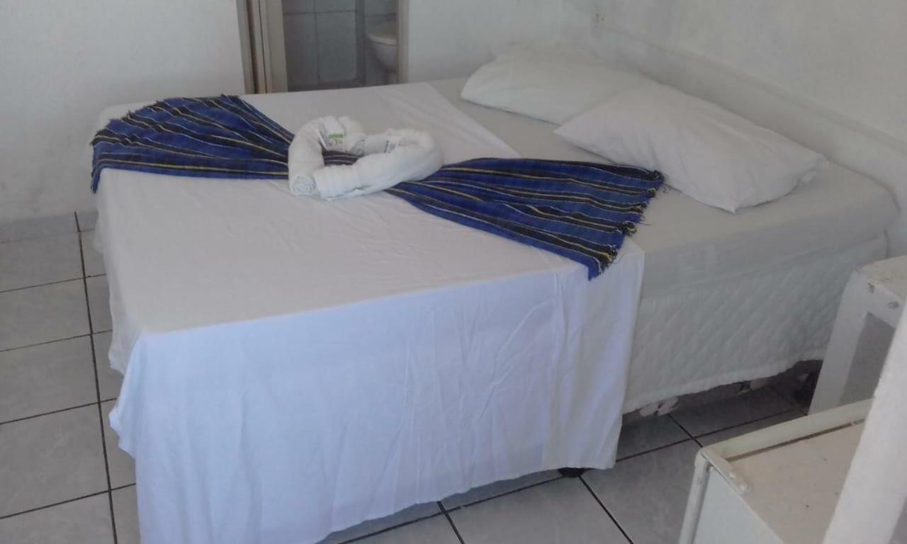 Hostel E Pousada Vila De Porto Порту-де-Галиньяш Экстерьер фото