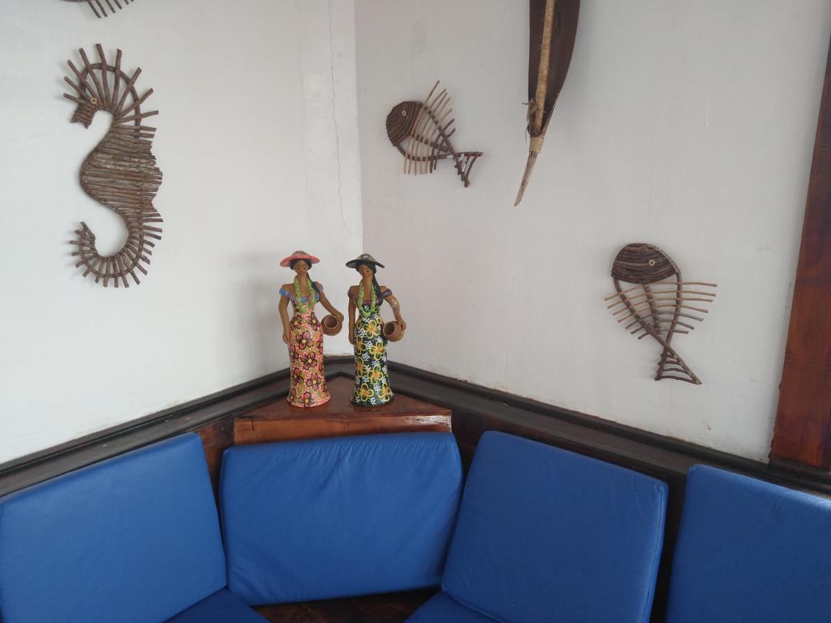 Hostel E Pousada Vila De Porto Порту-де-Галиньяш Экстерьер фото